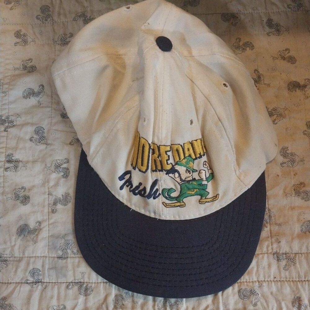 Vtg 1990's NCAA Notre Dame Fighting Irish Embroidered  Off White And Blue